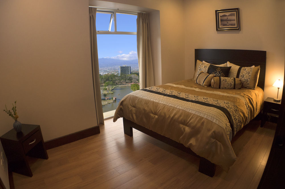 Torres Del Lago Suites And Apartments San Jose  Exterior photo