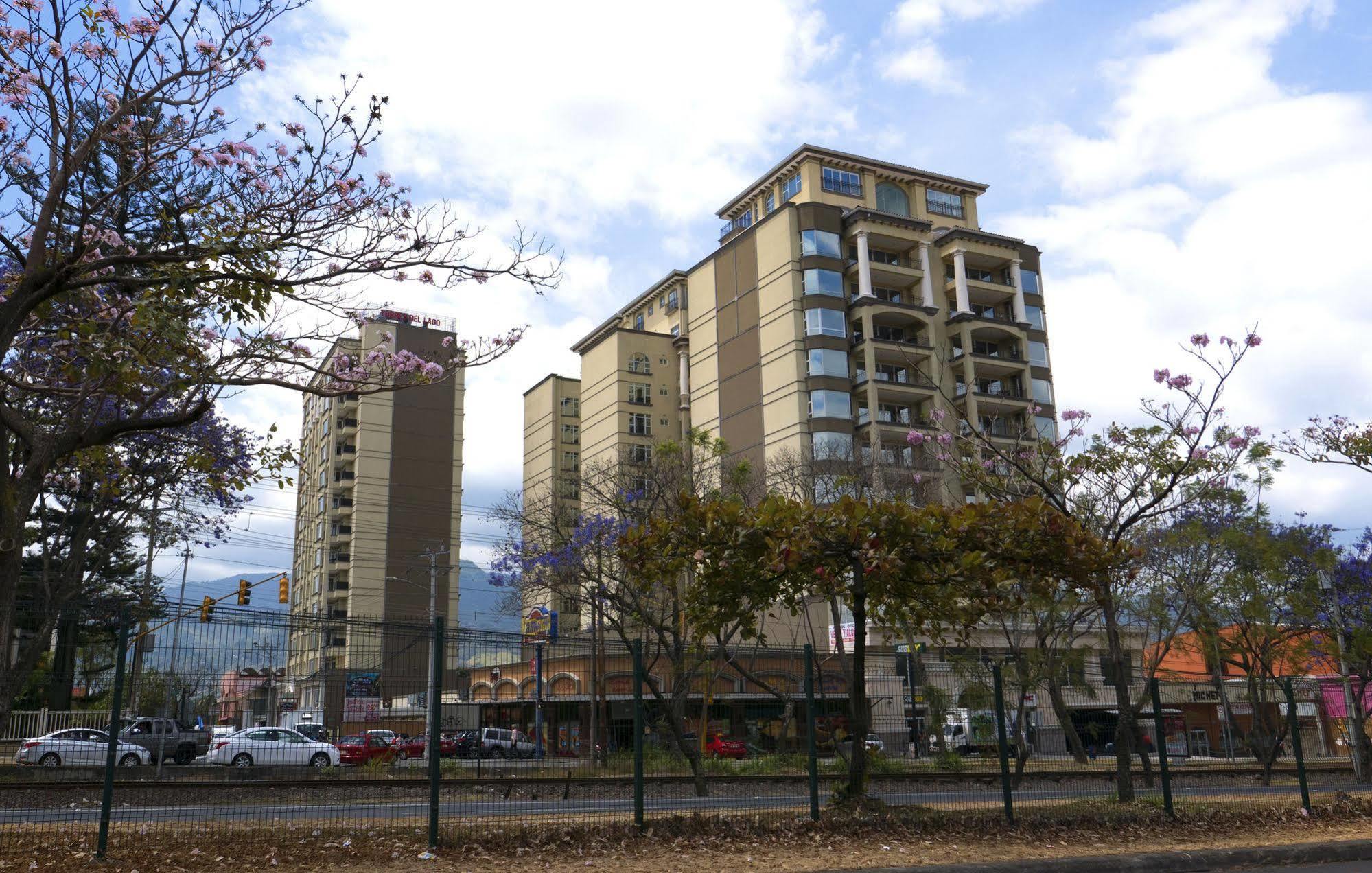 Torres Del Lago Suites And Apartments San Jose  Exterior photo