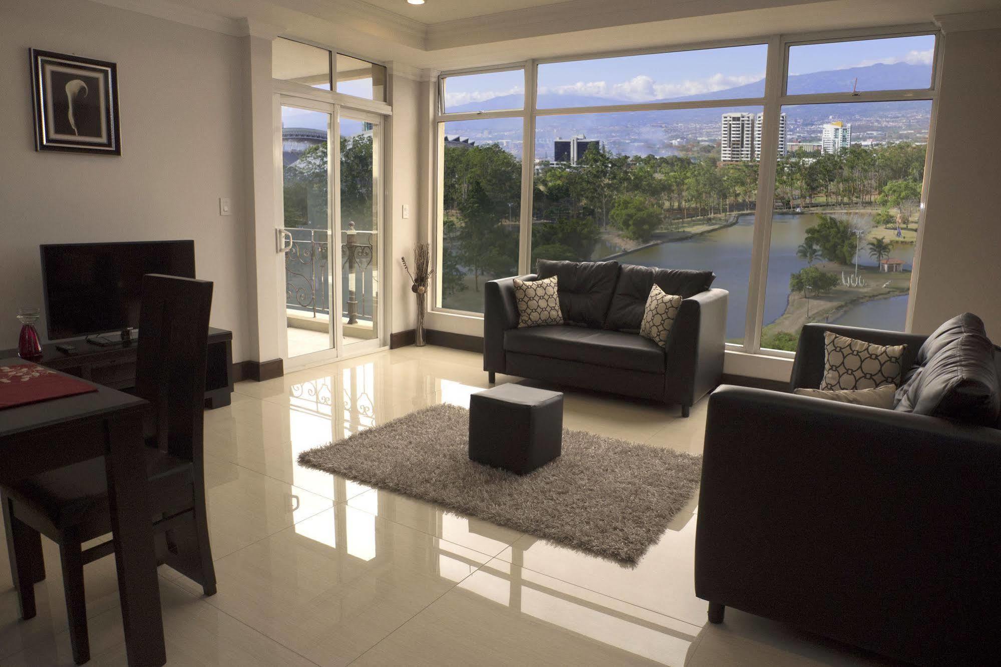 Torres Del Lago Suites And Apartments San Jose  Exterior photo