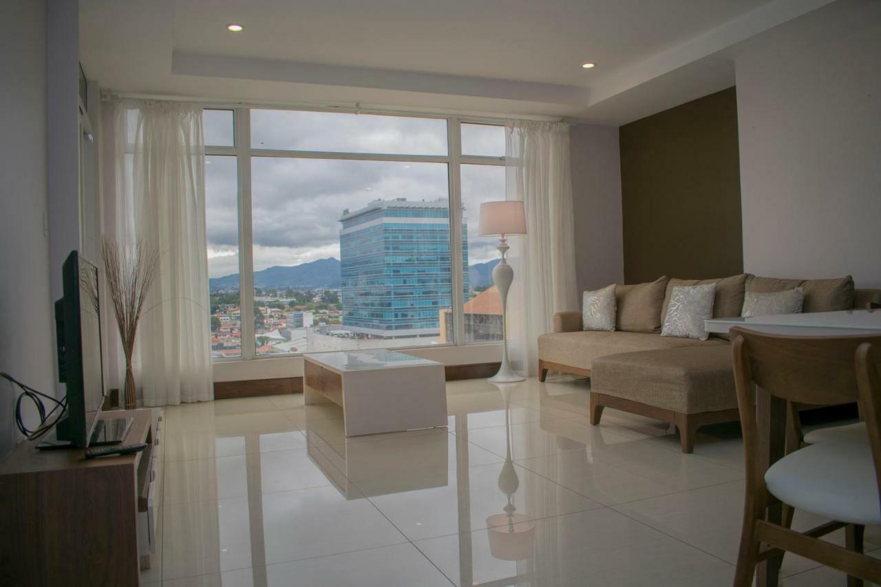 Torres Del Lago Suites And Apartments San Jose  Exterior photo