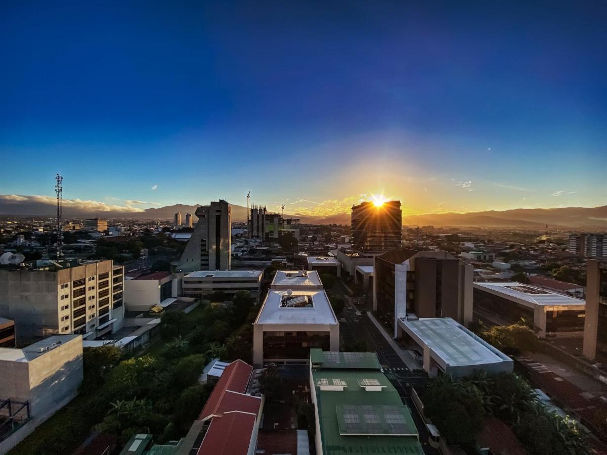 Torres Del Lago Suites And Apartments San Jose  Exterior photo